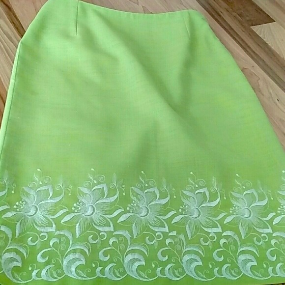 Custom made skirt - Picture 4 of 4